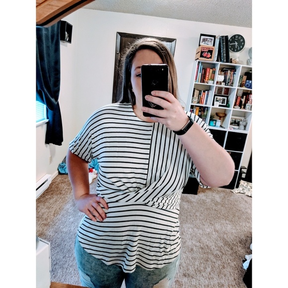 Emelia Tops - Striped Twist Top